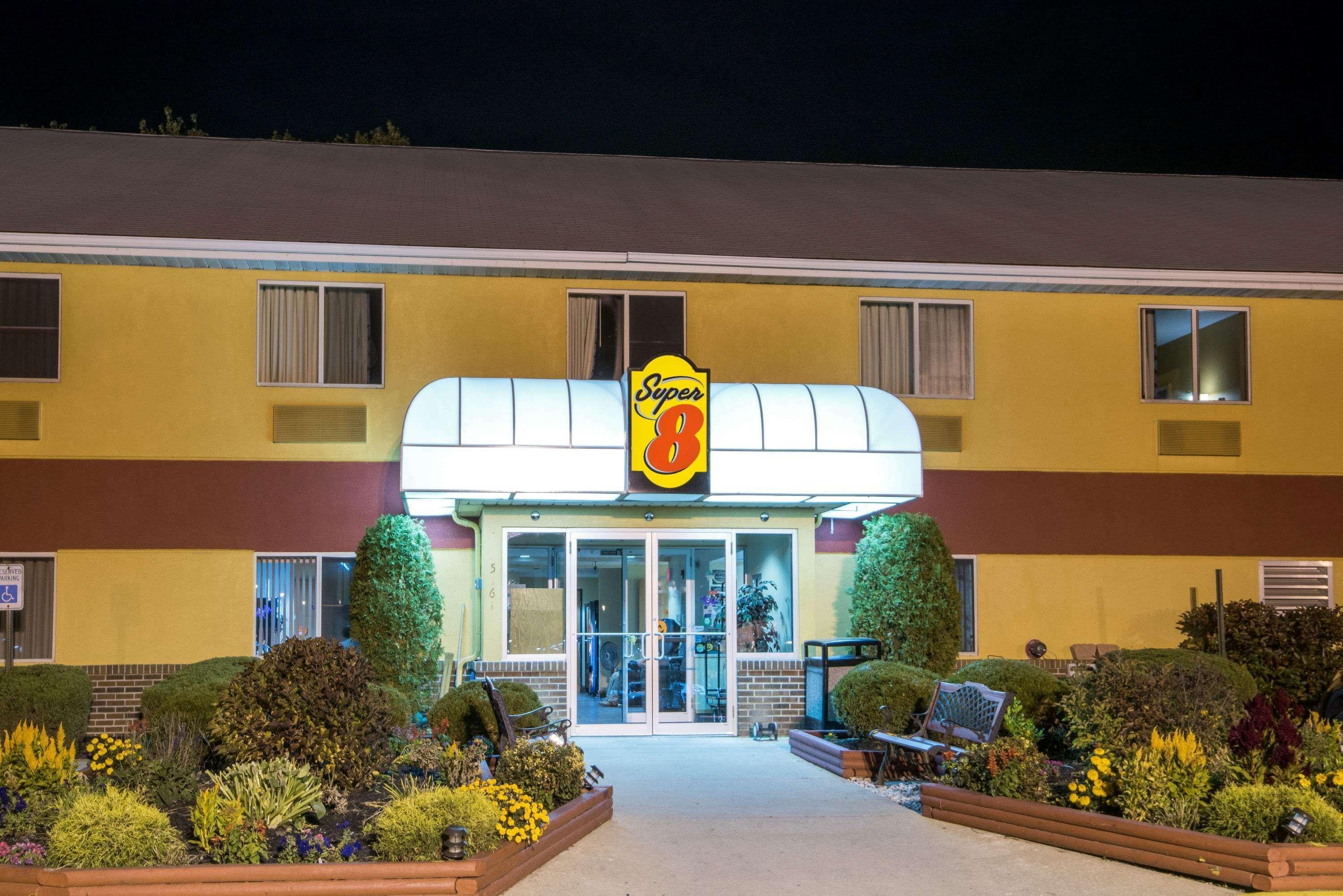 Hotel Super 8 By Wyndham Medina Exterior foto
